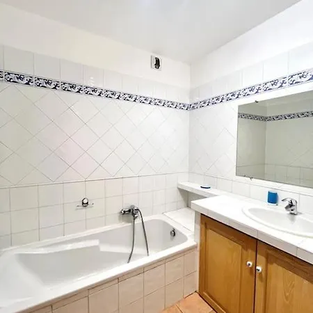 Vue Avec Piscine Apartment